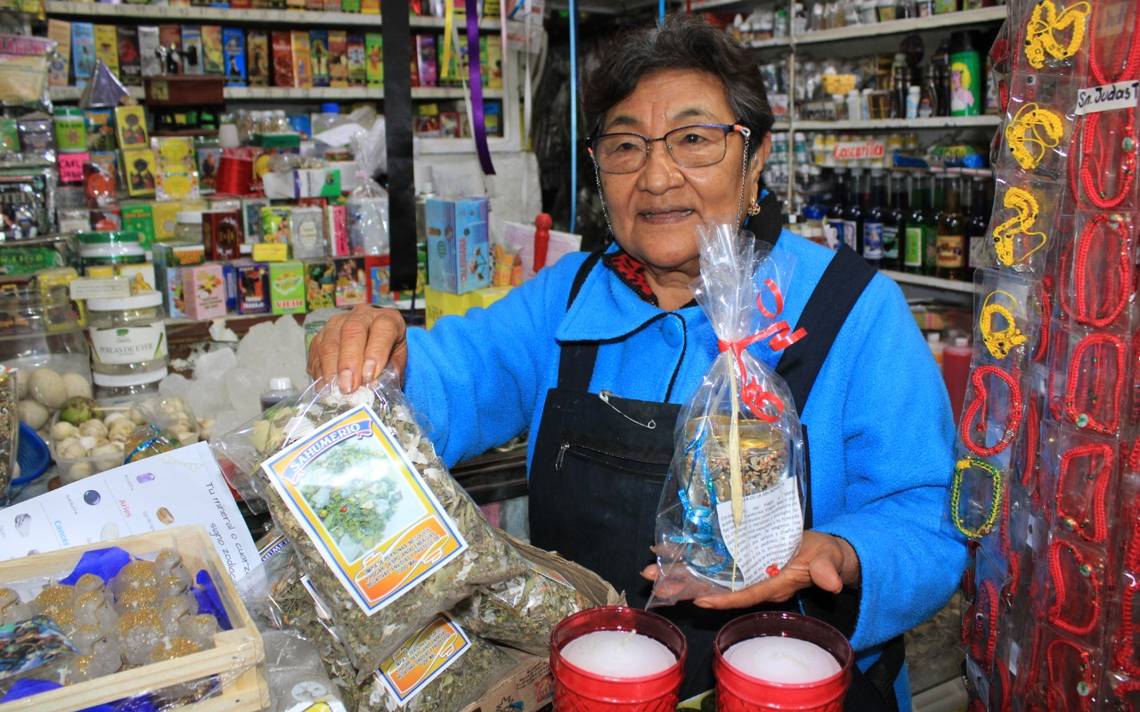 Arranca venta de amuletos y plantas para atraer la prosperidad en el Año  Nuevo - El Sol de Puebla