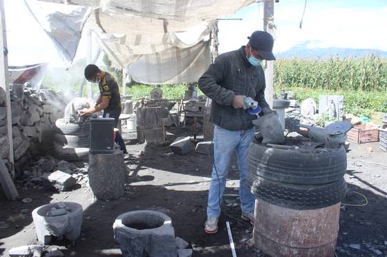 Artesanos colocan sus productos en Estados Unidos para abastecer la demanda del sector restaurantero de la comunidad migrante. Foto: Bibiana Díaz | El Sol de Puebla