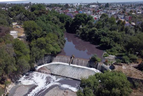Habitantes de zonas aledañas del Río Atoyac urgen atención. Foto: Julio César Martínez | El Sol de Puebla